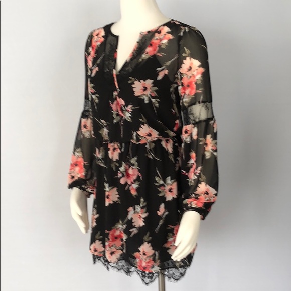 NWT WHBM Romantic Floral Print Dress.. Size 0 - Picture 6 of 15